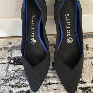 Rothy’s Black Flats 🚨OPEN TO OFFERS 🚨